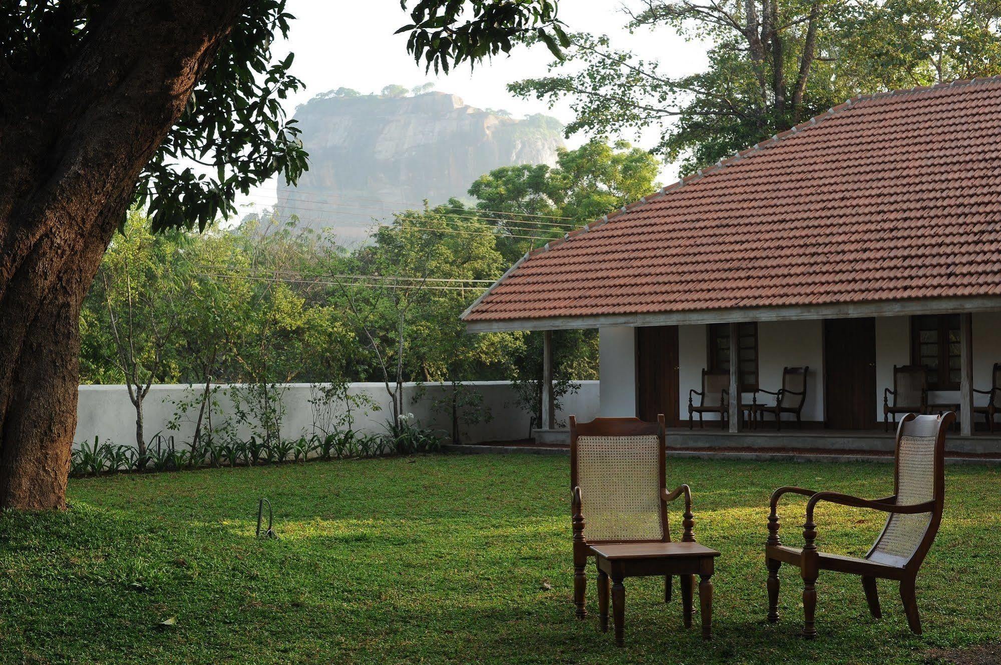 Hotel Ekho Sigiriya Exterior foto